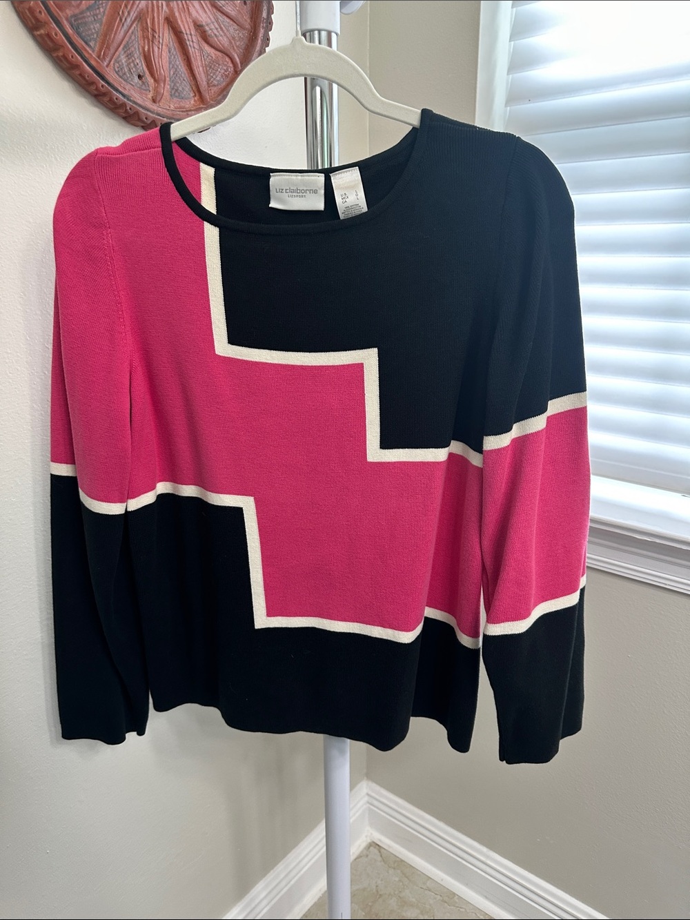 Liz Claiborne Black, Pink & Cream Geometric Crewneck Sweater